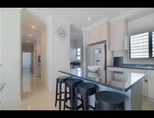 3 BEDROOM HOUSE FOR SALE IN PARKLANDS NORTH